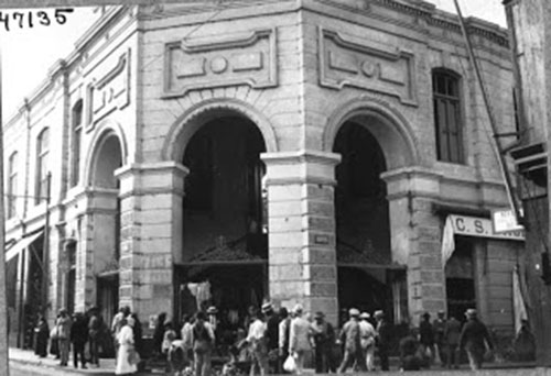 Imagen 4. Antiguo Mercado Central de Lima, de 1905 a 1964. antiguomercadocentral.blogspot.com