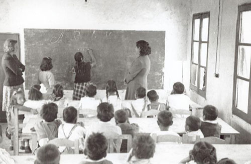 Escuela de San Bartolo, reportaje de la campaña de alfabetización, Estado de México, diciembre de 1944
