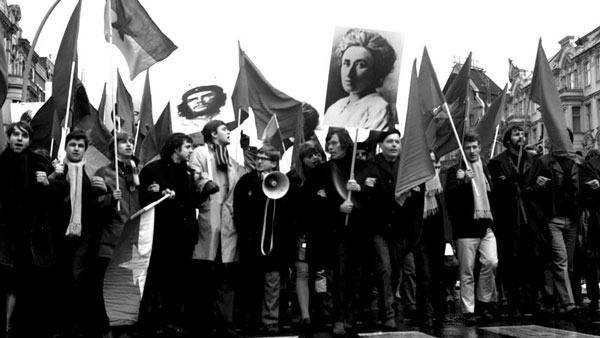 Imagen 2. Manifestación estudiantil en Berlín Occidental, 1968.