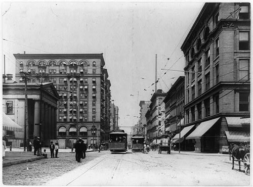 Market Street, St. Louis, Missouri. Library of Congress Prints and Photographs Division Washington