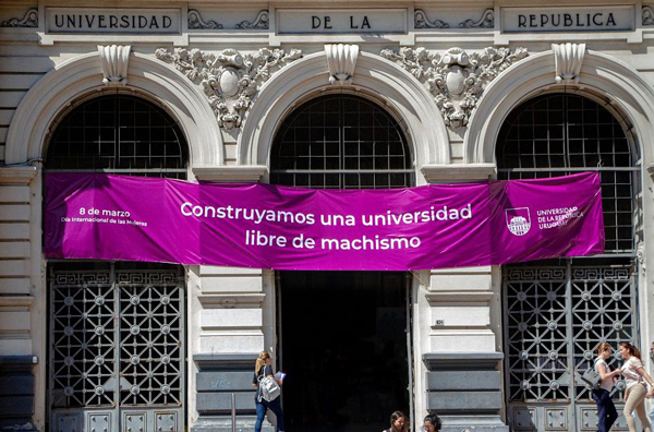 Mensaje colocado en la Universidad de la República (Uruguay) en el marco del 8 de marzo de 2019